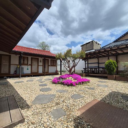Jeonju Tosarang Guesthouse Zewnętrze zdjęcie
