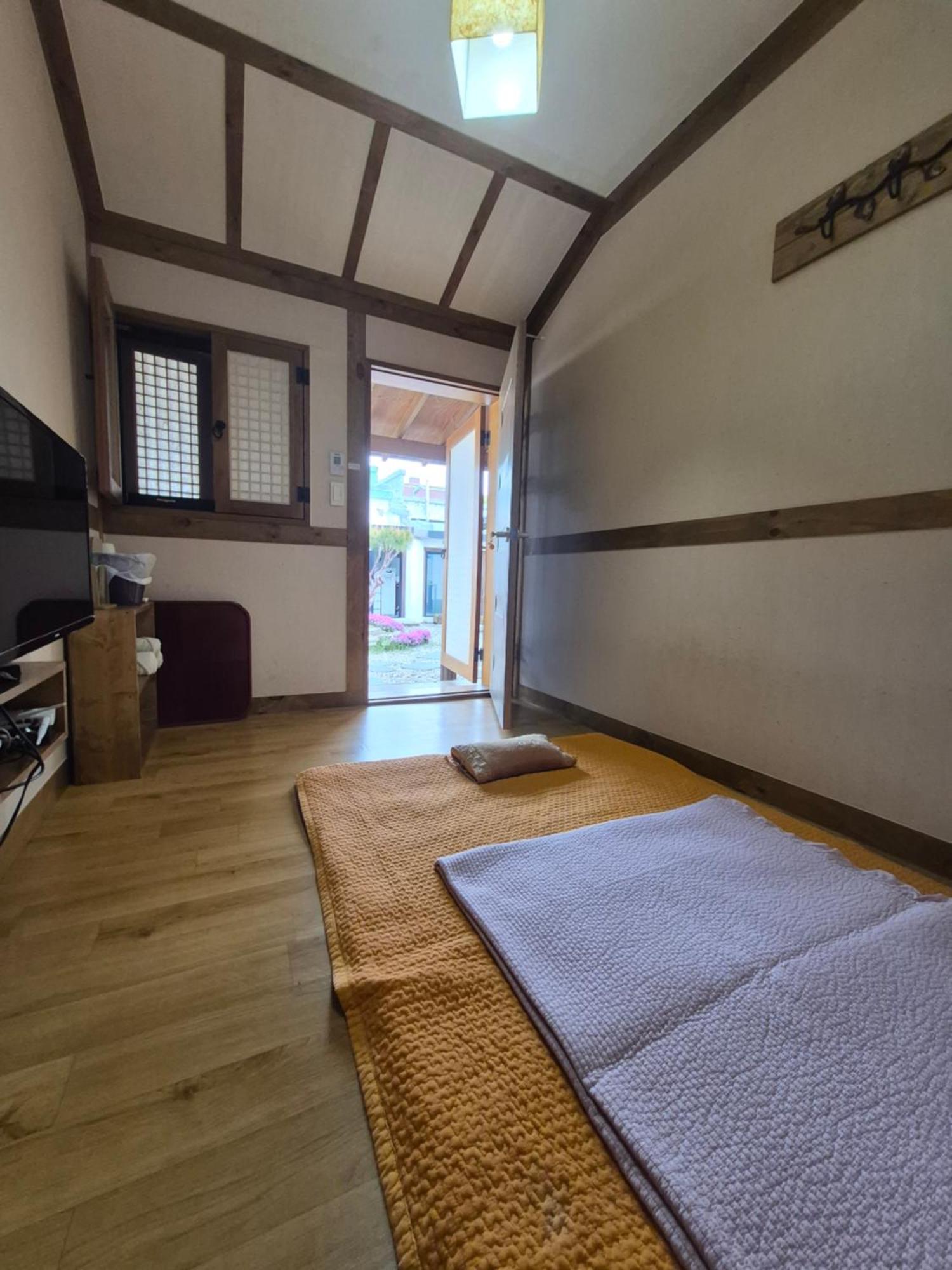 Jeonju Tosarang Guesthouse Pokój zdjęcie
