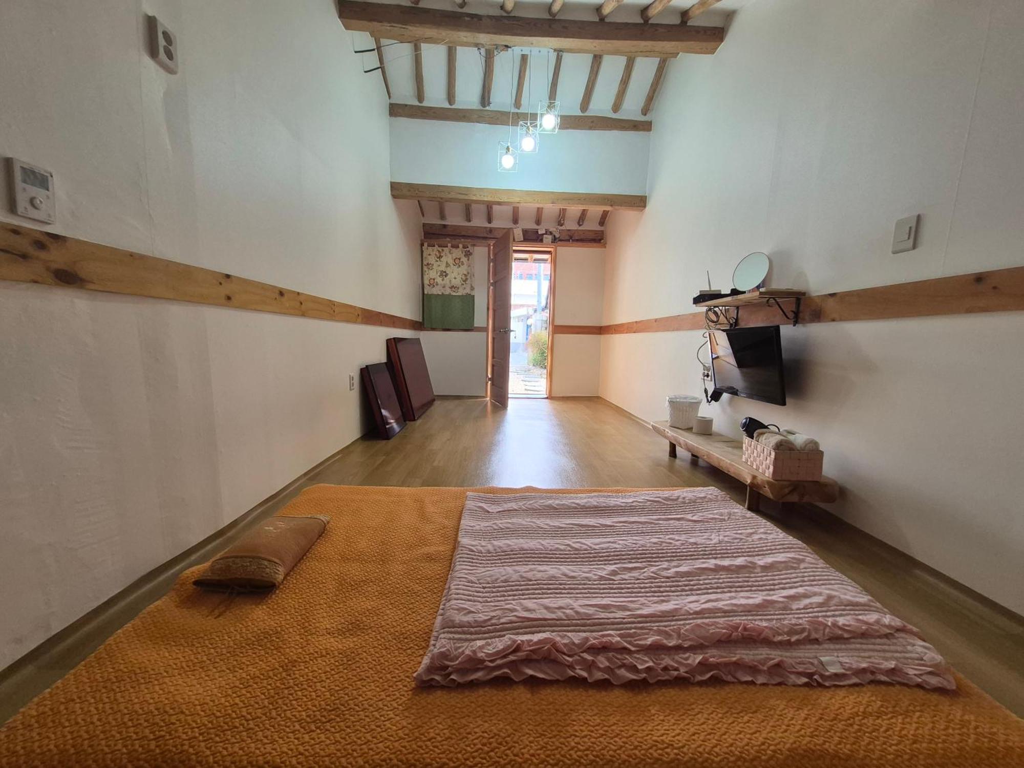 Jeonju Tosarang Guesthouse Pokój zdjęcie